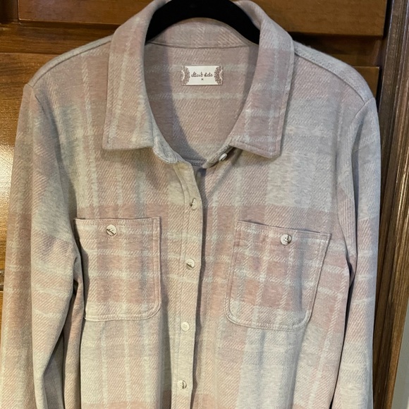 Flannel - Picture 3 of 5